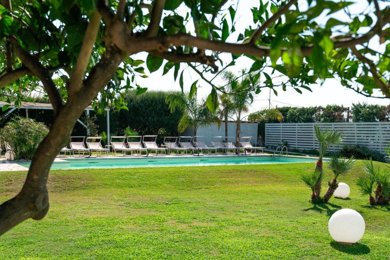 Villa Savarino Vittoria Exteriör bild